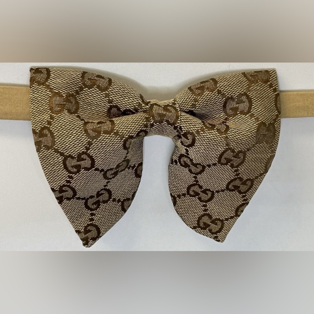 Gucci Vintage Bowtie